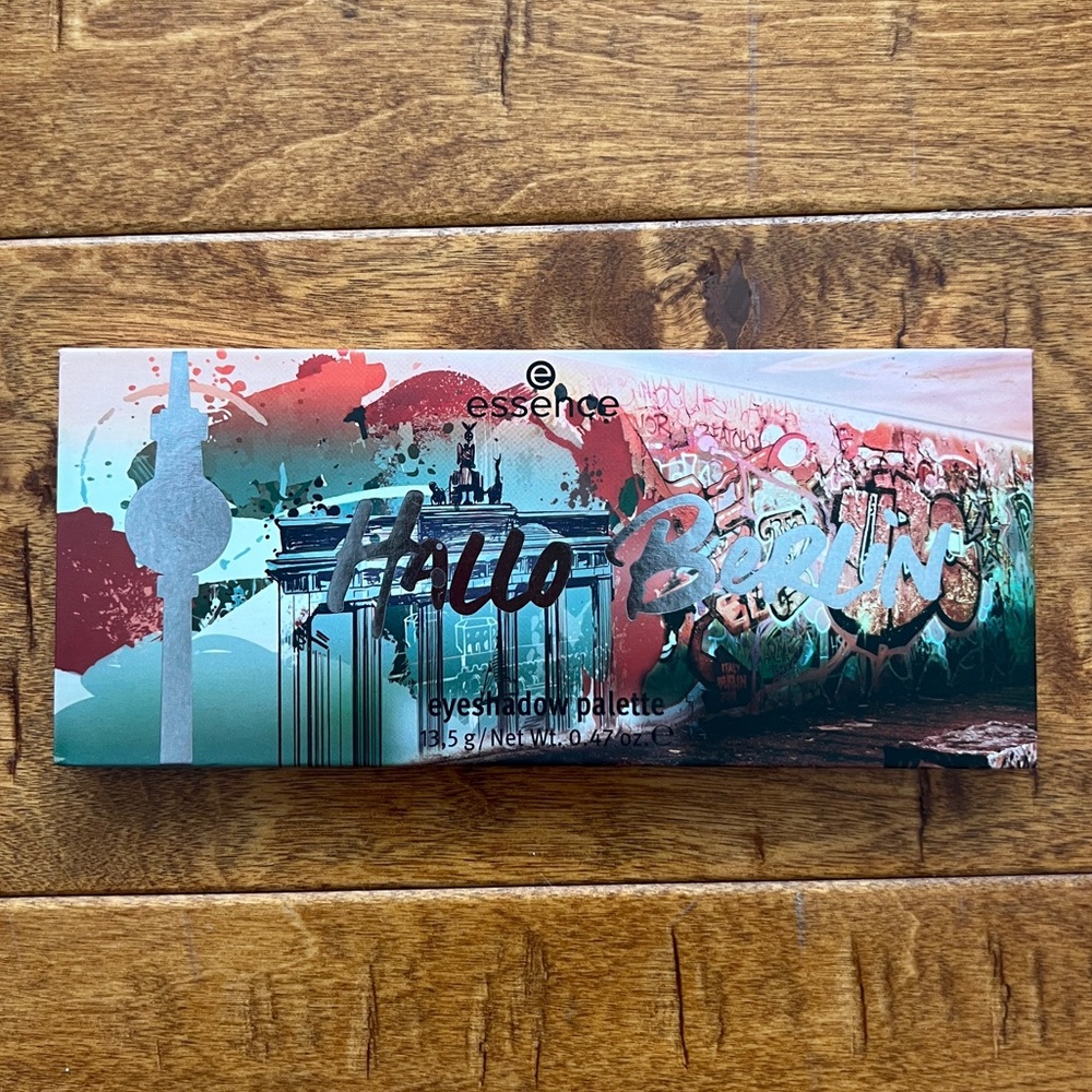Essence Hallo Berlin Eye Shadow Palette